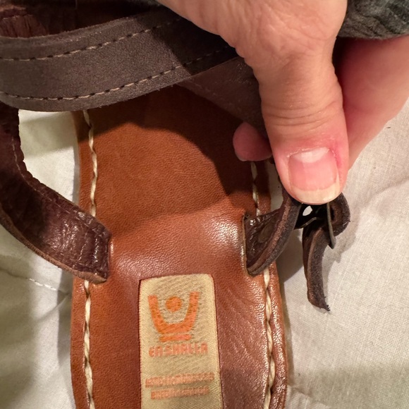 En Shalla Gladiator Sandals - Picture 6 of 10